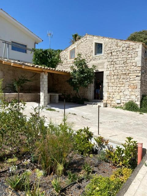 B&B Etico La Casa Di Toti Modica Eksteriør billede